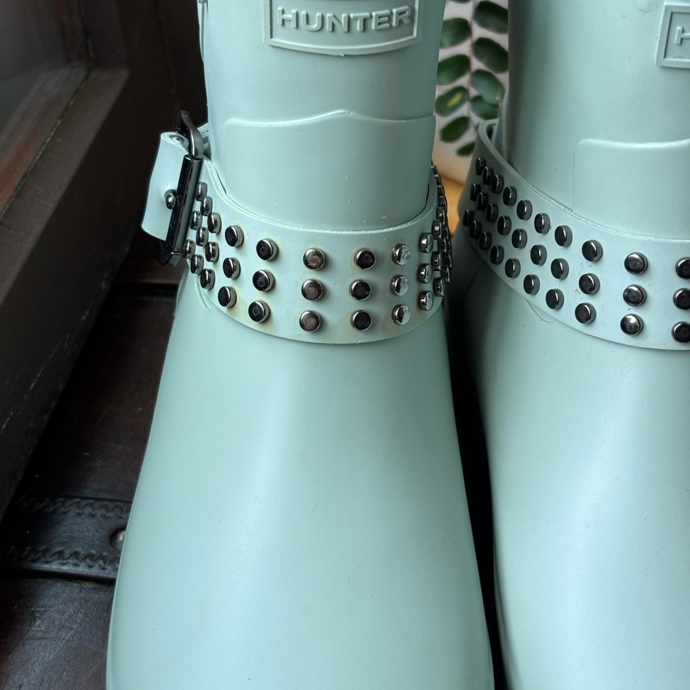 Hunter Refined Stud Ankle Boots - Picture 7 of 14